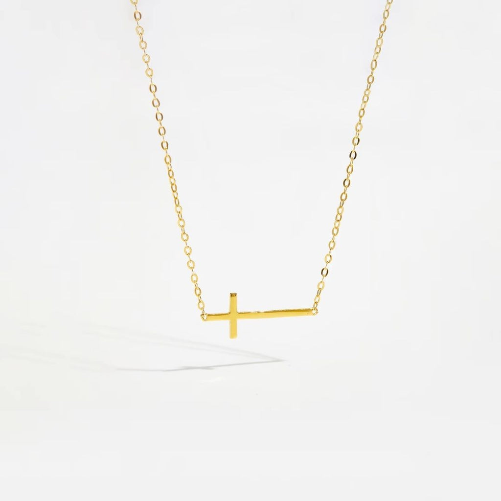 Crossline Necklace